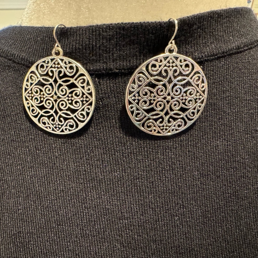 Silver Tone Round Filigree Drop Earrings Lightweight Fishhook Wire